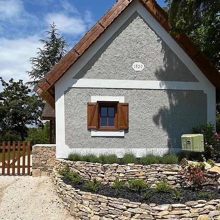 Holiday home Thatched *