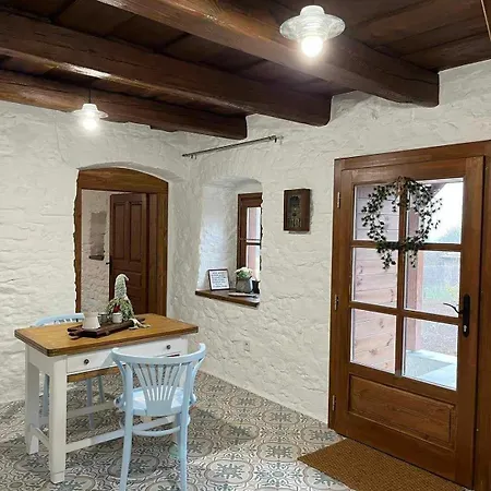 Thatched בית נופש *